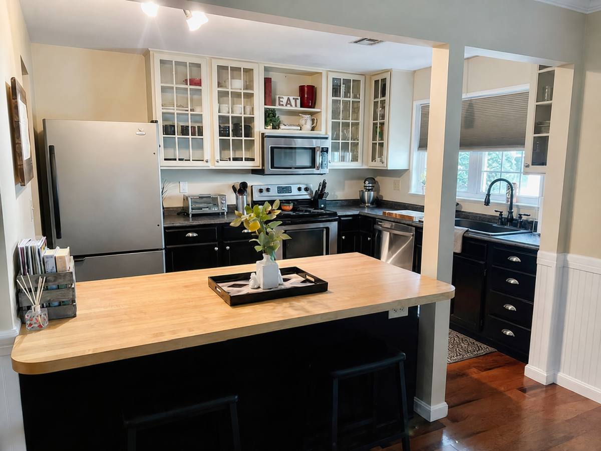 House for rent at 1943 Wexford Rd, Palmyra, PA 17078