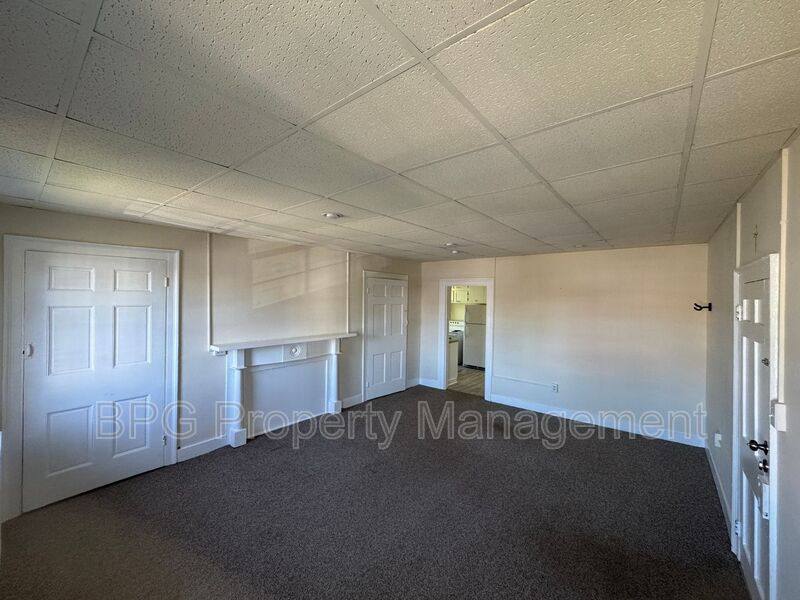 Apartment for rent at 100 Lee St #3, Warrenton, VA 20186
