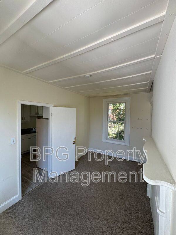 Apartment for rent at 100 Lee St #3, Warrenton, VA 20186