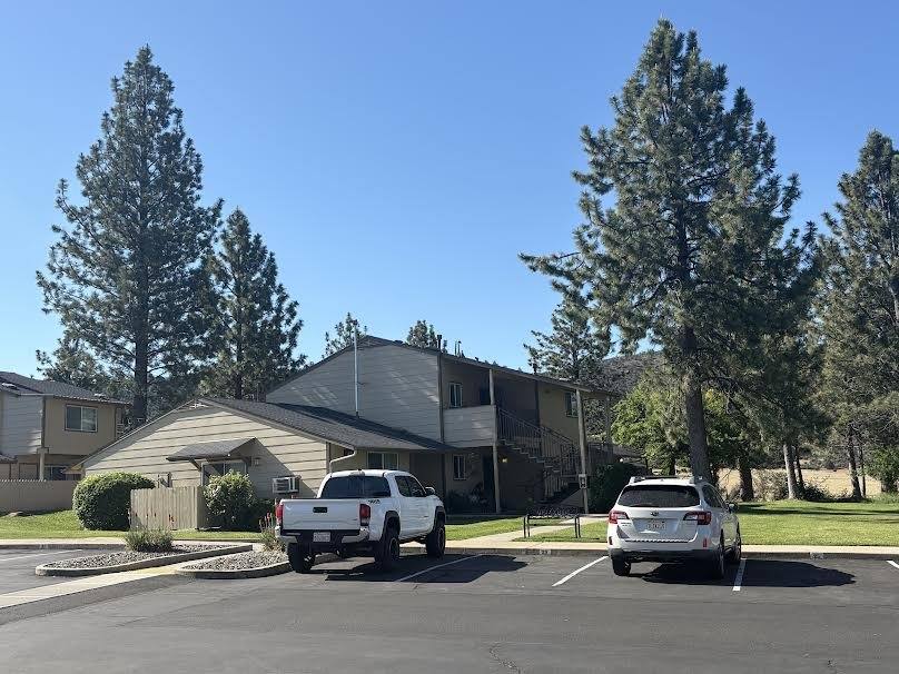 Apartment for rent at 800 Jasper Place, Yreka, CA 96097