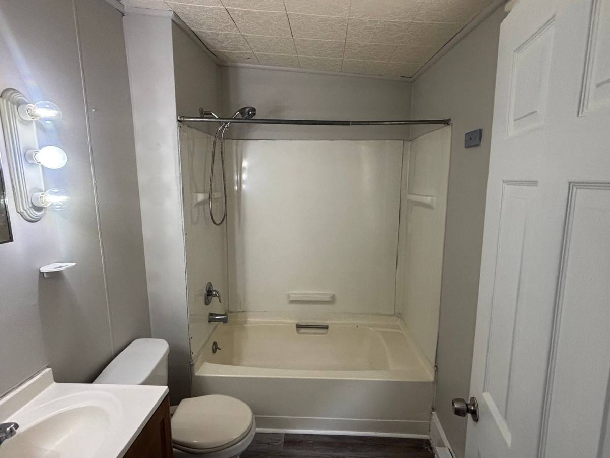 Apartment for rent at 1039 Leiper St, Crum Lynne, PA 19022