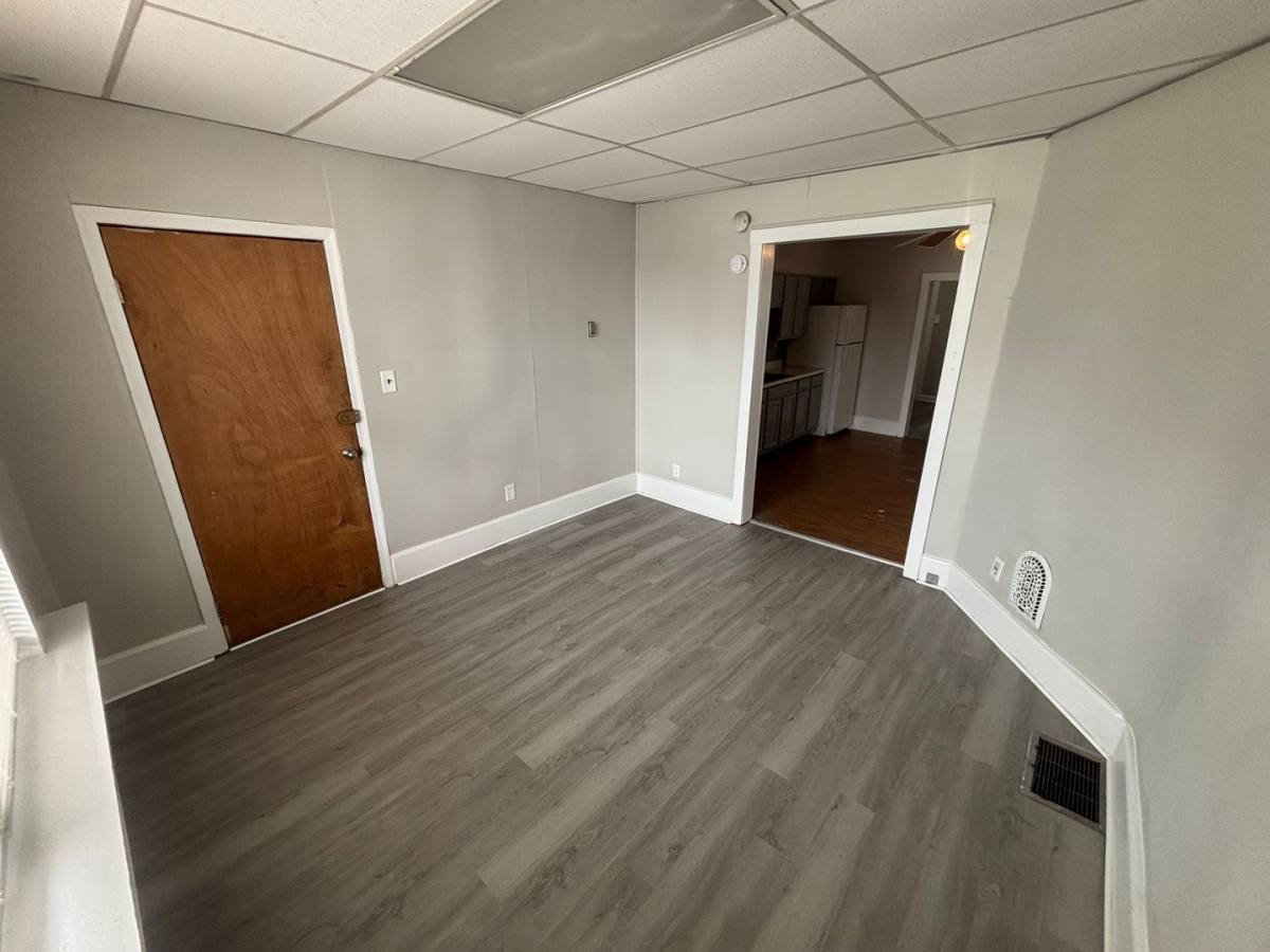 Apartment for rent at 1039 Leiper St, Crum Lynne, PA 19022