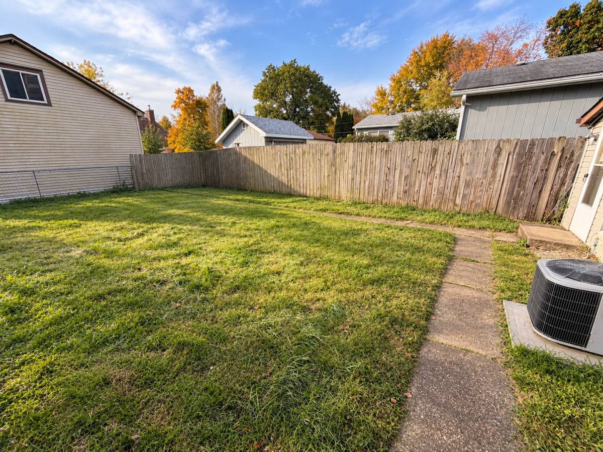 3207 4th St, Moline, IL 61265 - House for Rent - Image 11
