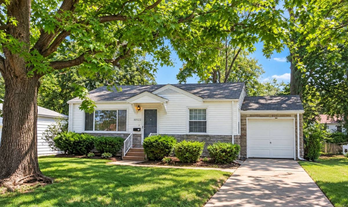 House for rent at 10522 Byfield Dr, St. Louis, MO 63137
