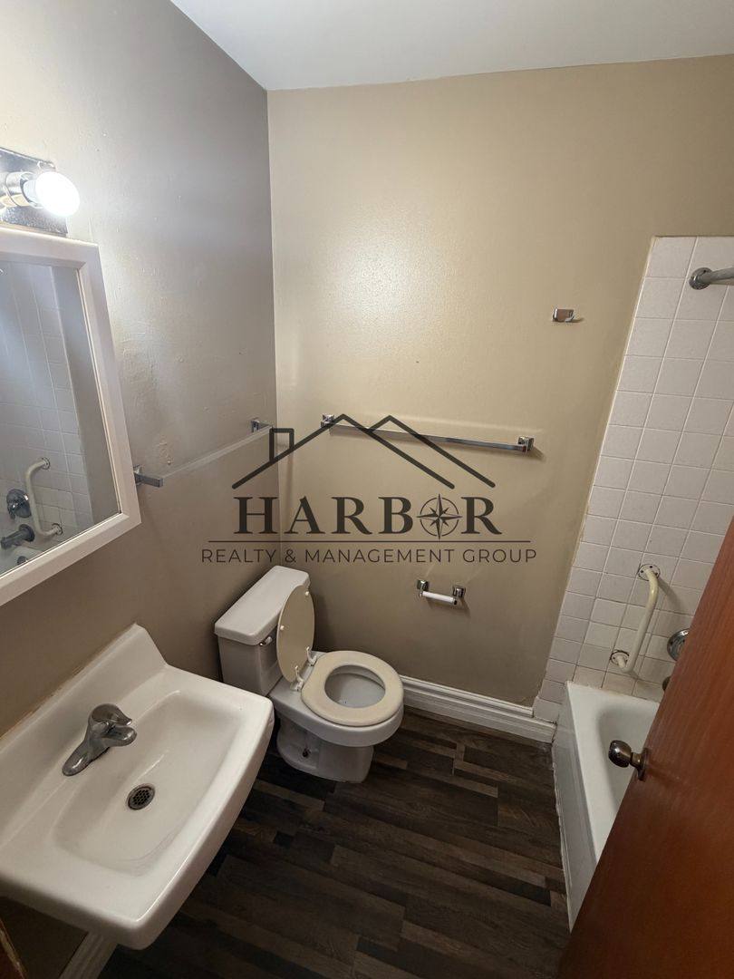 Apartment for rent at 200 11th Ave NW #303, Austin, MN 55912