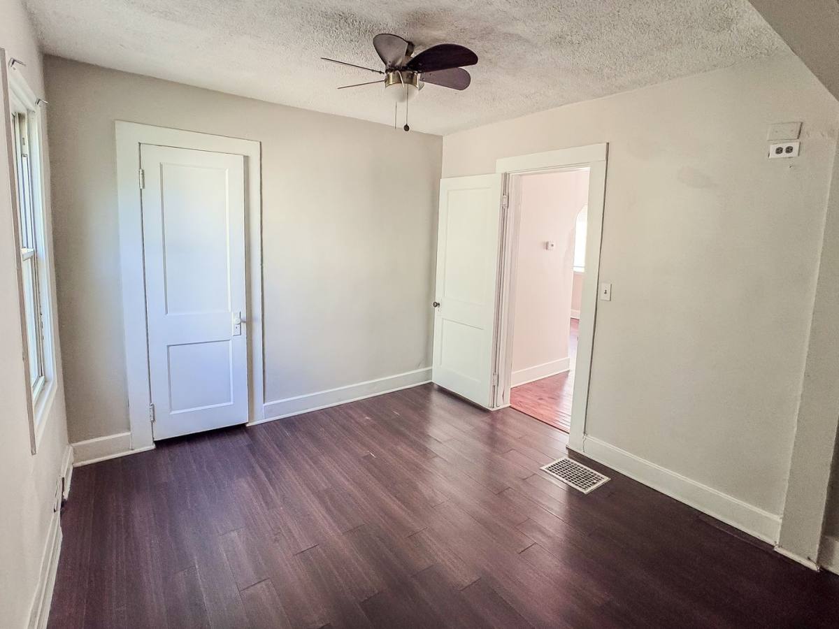 House for rent at 16184 Hauss Ave, Eastpointe, MI 48021