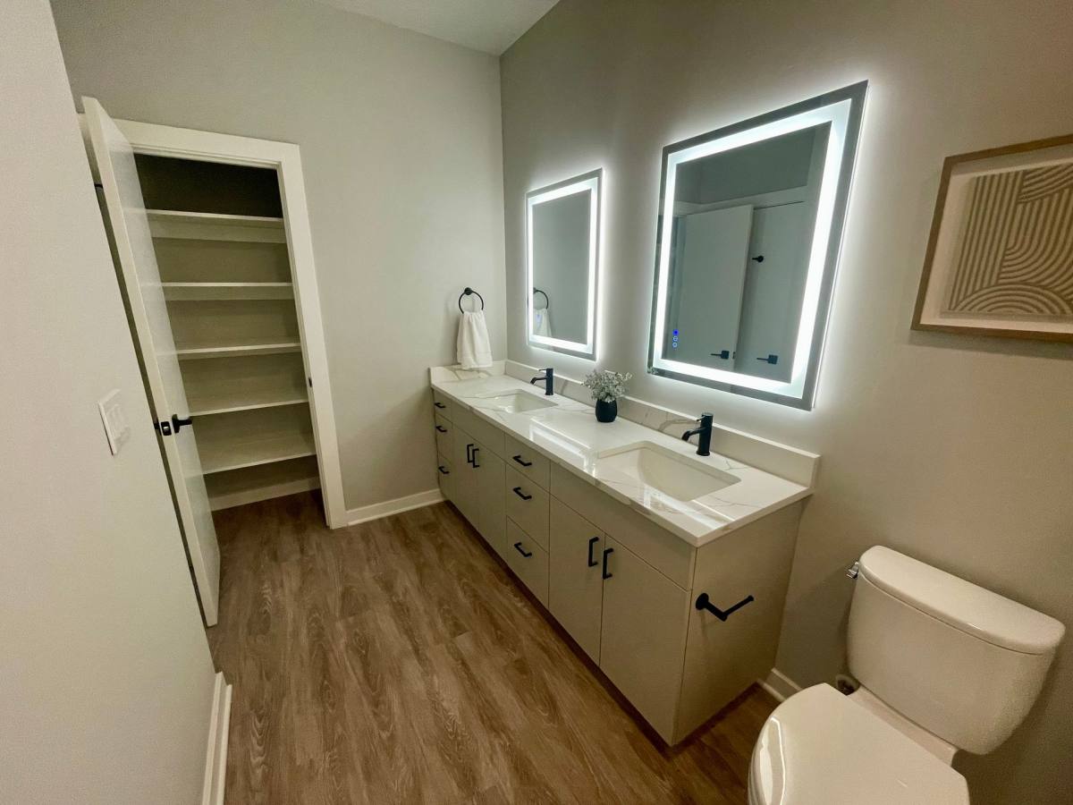 Apartment for rent at 4050 Layton Ave, Milwaukee, WI 53221
