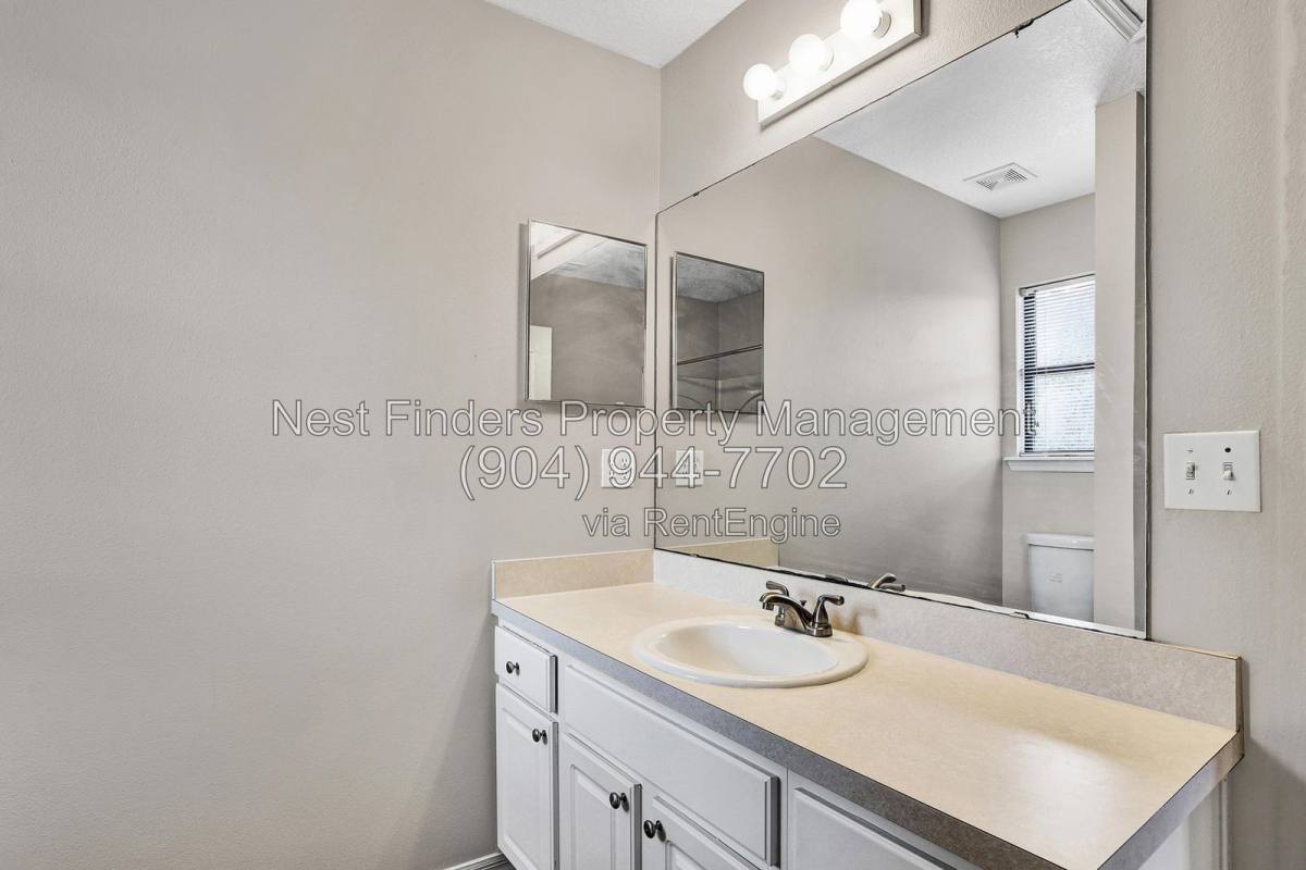Townhouse for rent at 336 Redwood Lane, St. Johns, FL 32259