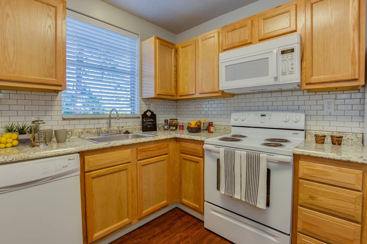 Apartment for rent at Canyon Square Townhomes, 8030 Old Kings Rd S, Jacksonville, FL 32217