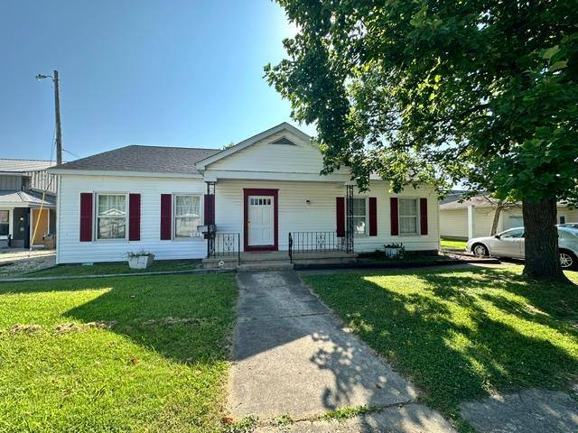 Apartment for rent at 103 S Green St #2, Cuba, MO 65453