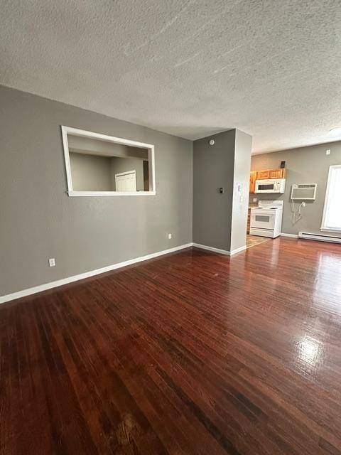Apartment for rent at 103 S Green St #2, Cuba, MO 65453