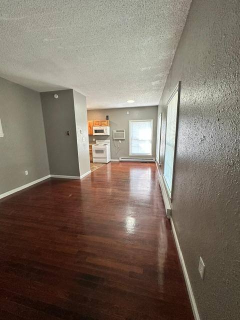 Apartment for rent at 103 S Green St #2, Cuba, MO 65453