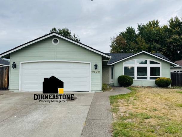 House for rent at 1009 Juanita Way, Central Point, OR 97502