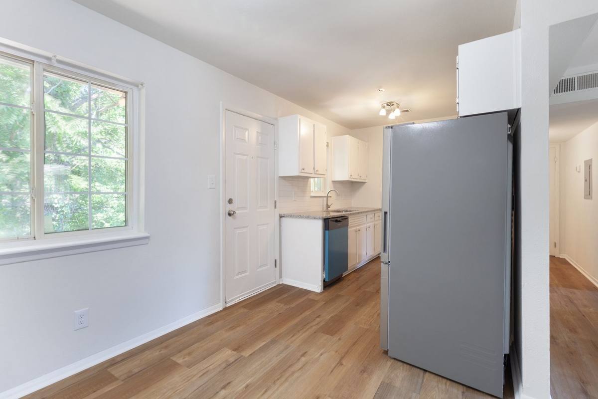 Apartment for rent at 641 Powder Springs, Smyrna, GA 30080