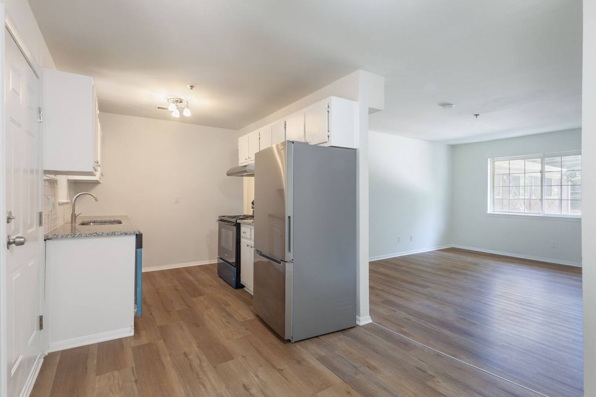 Apartment for rent at 641 Powder Springs, Smyrna, GA 30080