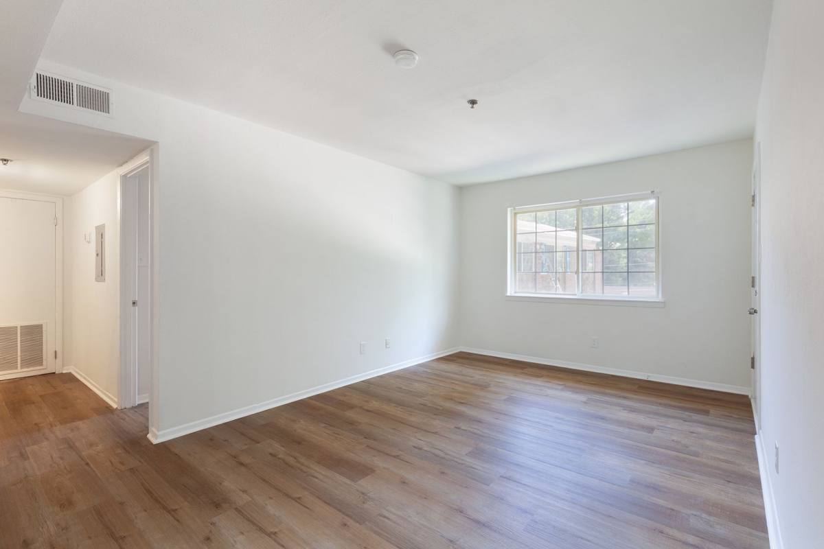 Apartment for rent at 641 Powder Springs, Smyrna, GA 30080