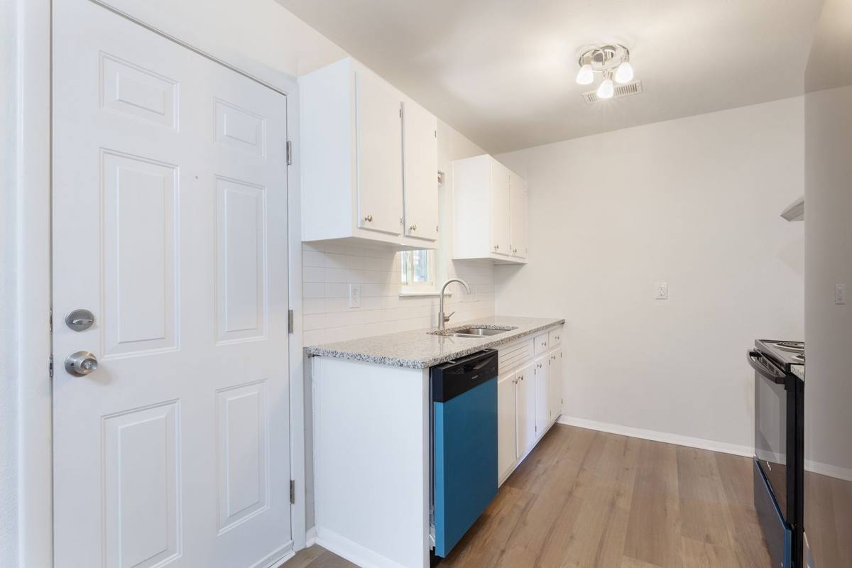 Apartment for rent at 641 Powder Springs, Smyrna, GA 30080