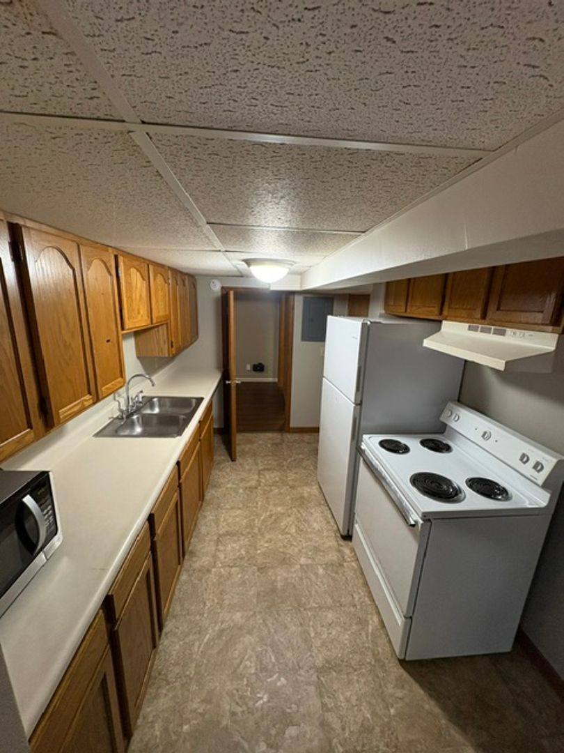 Apartment for rent at 4817 N Knoxville Ave, Peoria, IL 61614