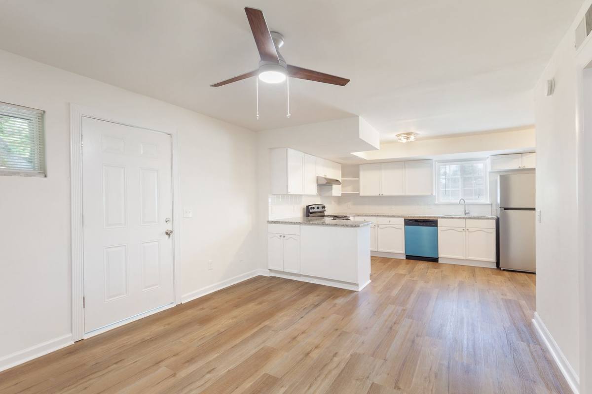Apartment for rent at 641 Powder Springs, Smyrna, GA 30080