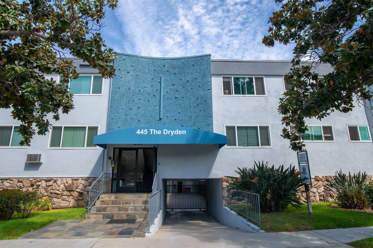 Apartment for rent at 445 W Dryden, Glendale, CA 91202