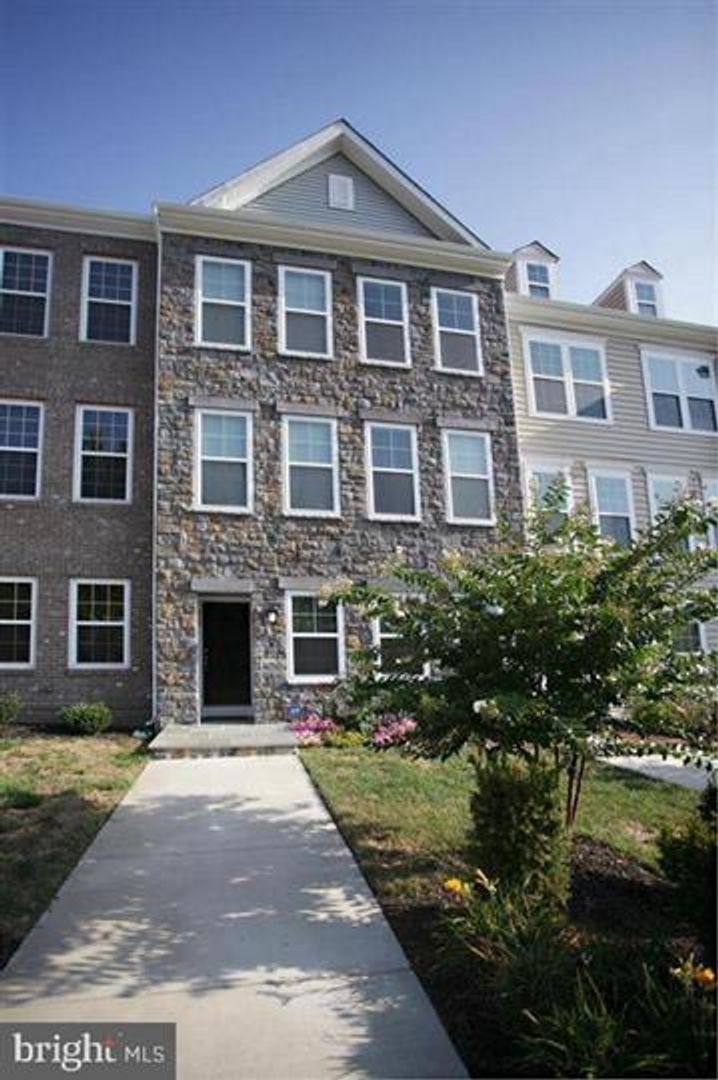 Townhouse for rent at 110 Blackgum Court, Stafford, VA 22554