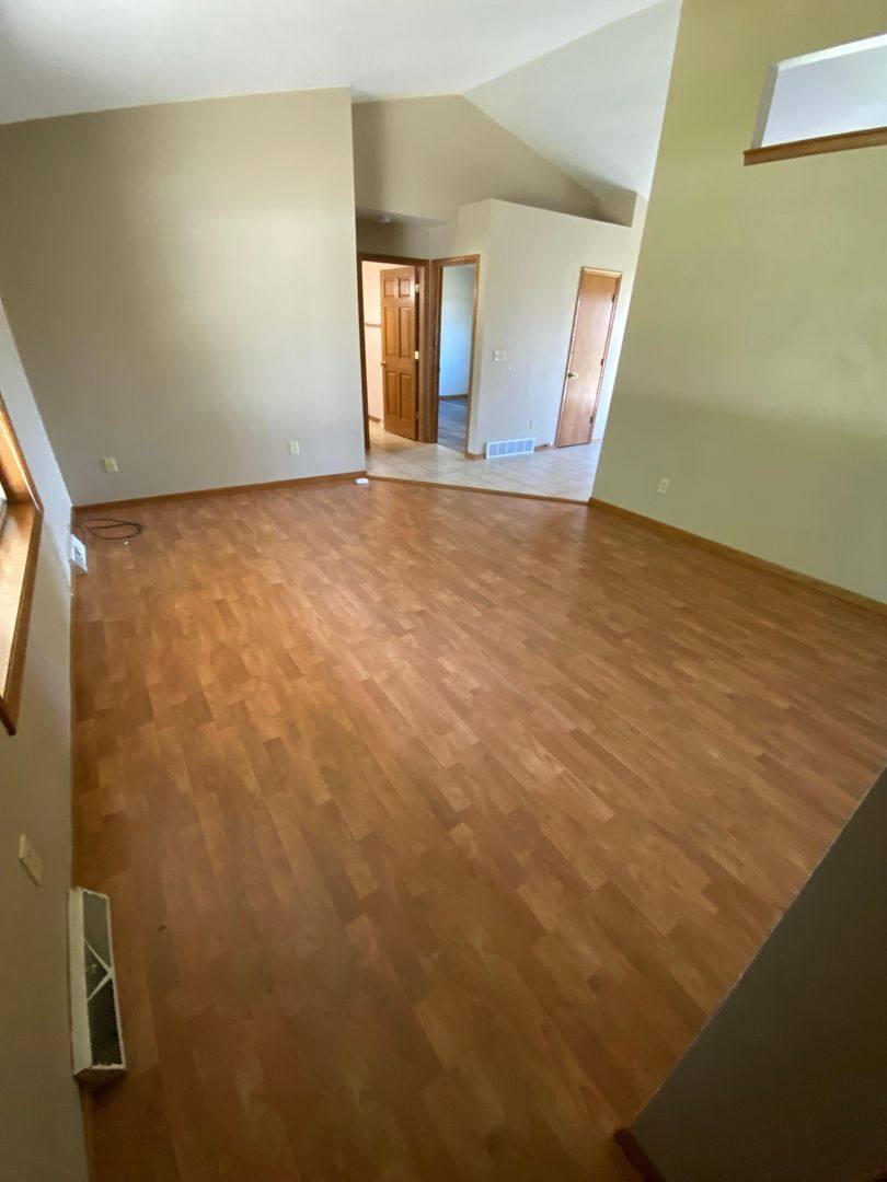 Apartment for rent at 649-401 Pearl-Henry, Seymour, WI 54165