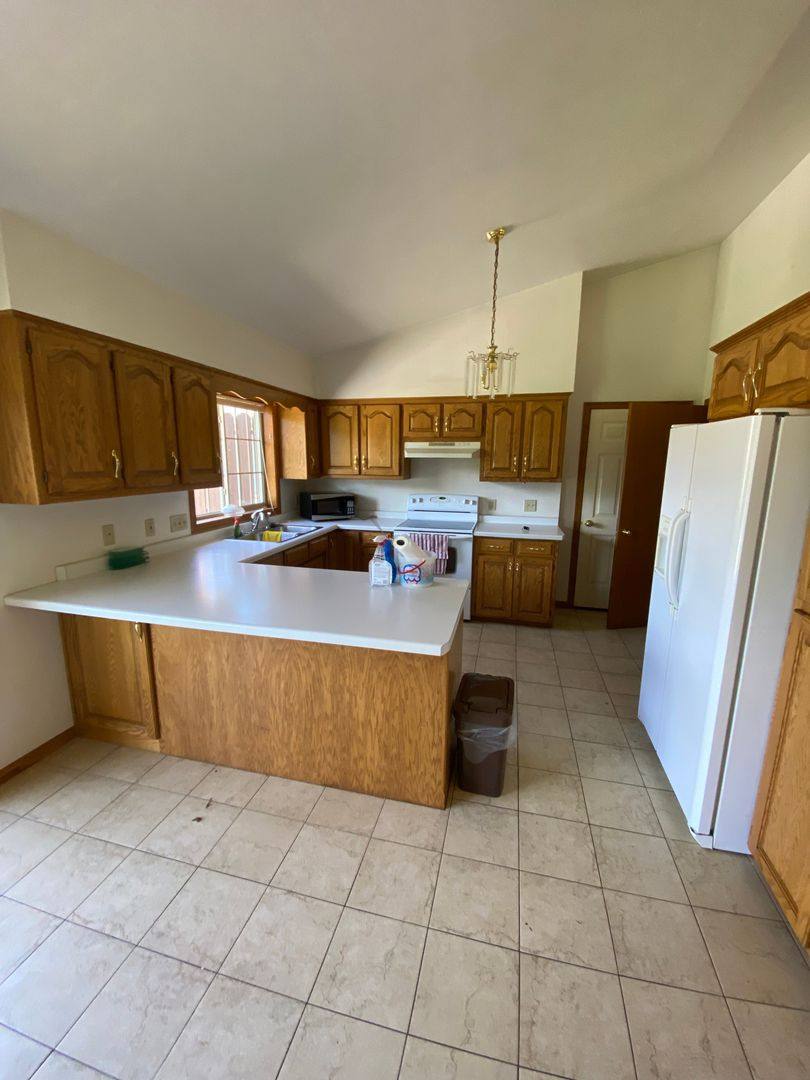 Apartment for rent at 649-401 Pearl-Henry, Seymour, WI 54165