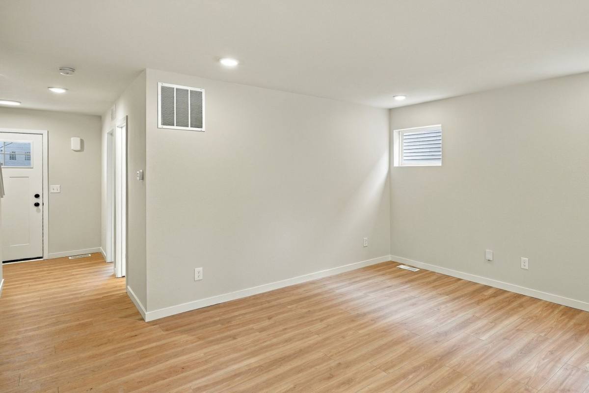 House for rent at 1910 Kingfisher Circle, Portage, MI 49024
