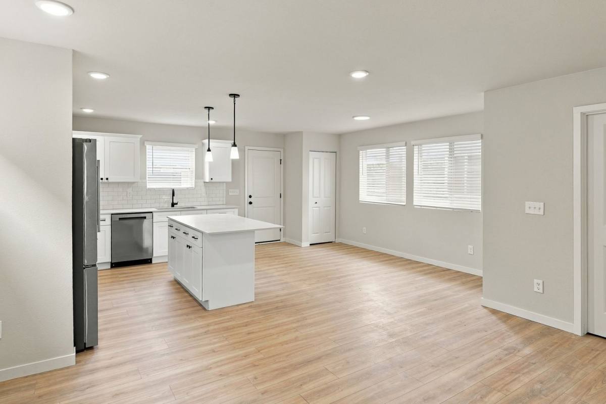 House for rent at 1910 Kingfisher Circle, Portage, MI 49024