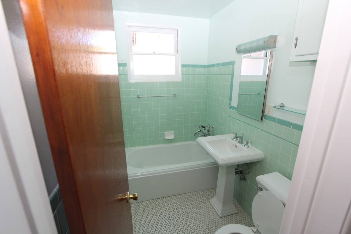 House for rent at 117 W Blaine St, Riverside, CA 92507