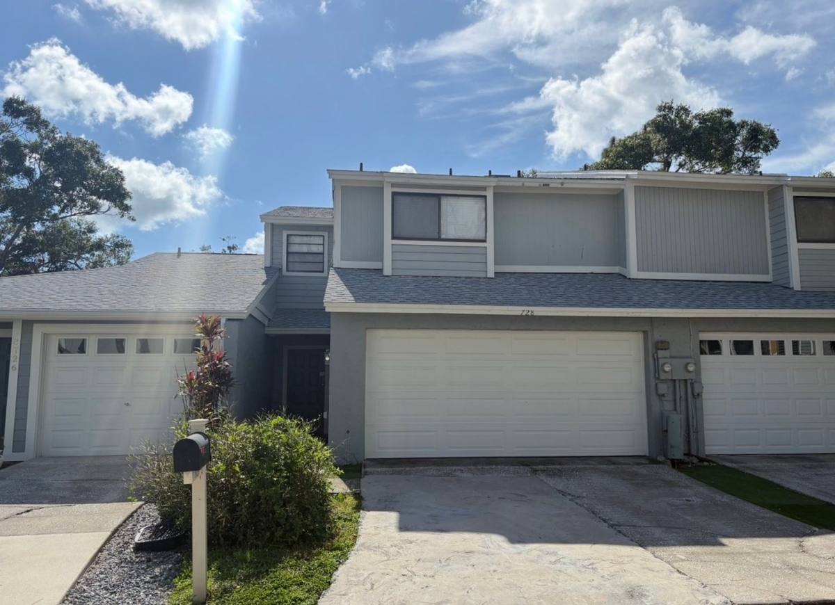 8728 Jasmine Pond Dr, Tampa, FL 33614 - Townhouse for Rent - Image 2