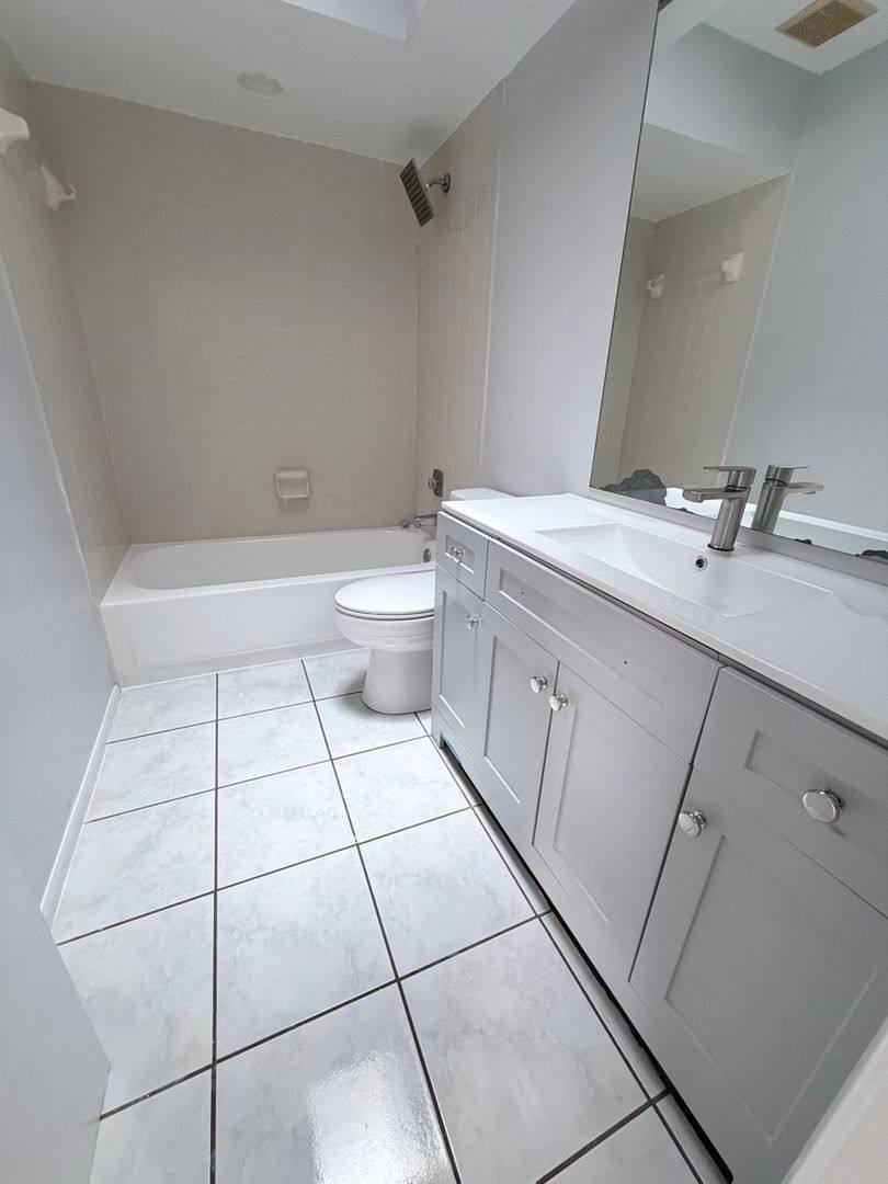 8728 Jasmine Pond Dr, Tampa, FL 33614 - Townhouse for Rent - Image 9