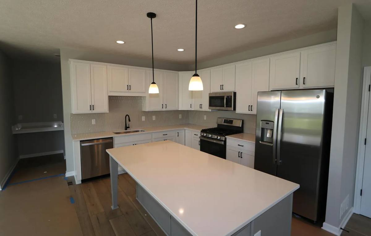 House for rent at 91 Sienna Glenn Dr, Lewis Center, OH 43035