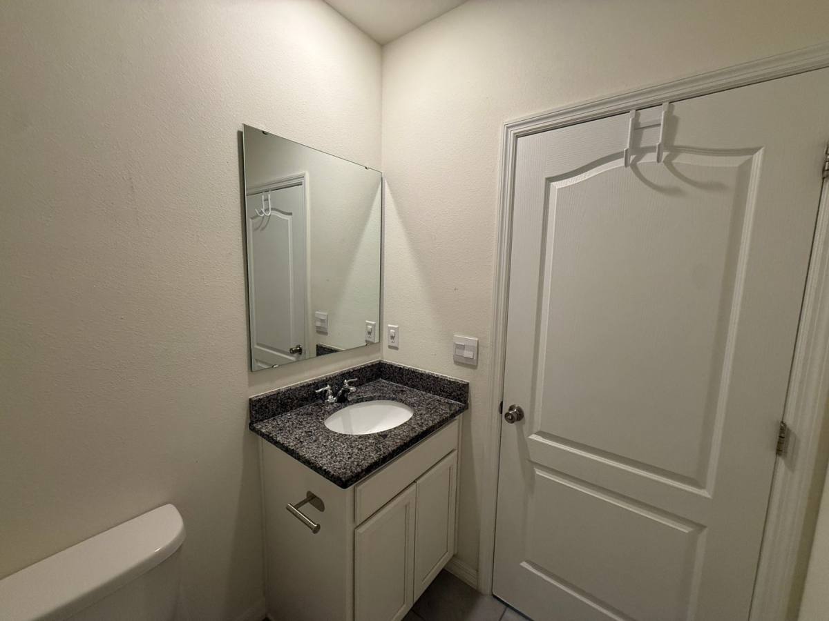 House for rent at 11106 Amber Ridge Dr, Zellwood, FL 32798