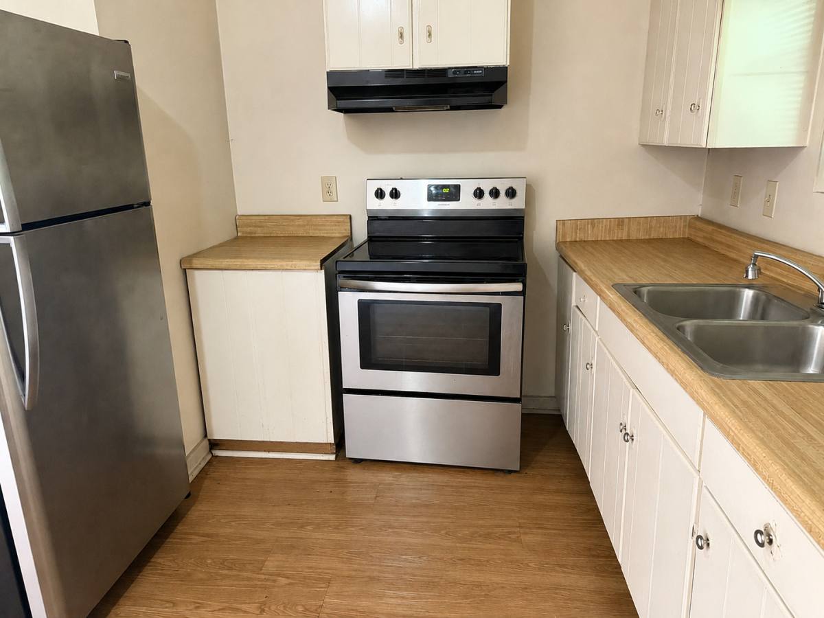 Apartment for rent at 120 Albany St #17, Graham, NC 27253