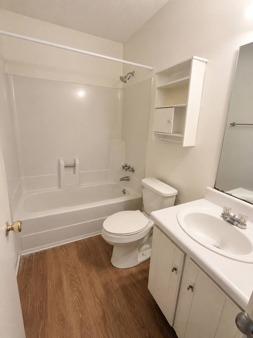 Apartment for rent at 120 Albany St #17, Graham, NC 27253