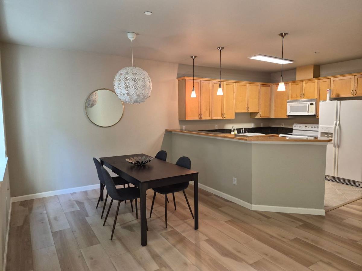 Condo for rent at 15000 Juanita Dr NE, Kenmore, WA 98028