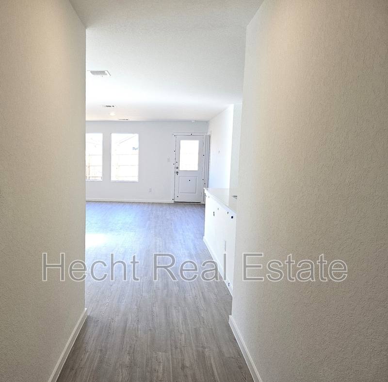 9144 Luciano Place, Seguin, TX 78155 - House for Rent - Image 10