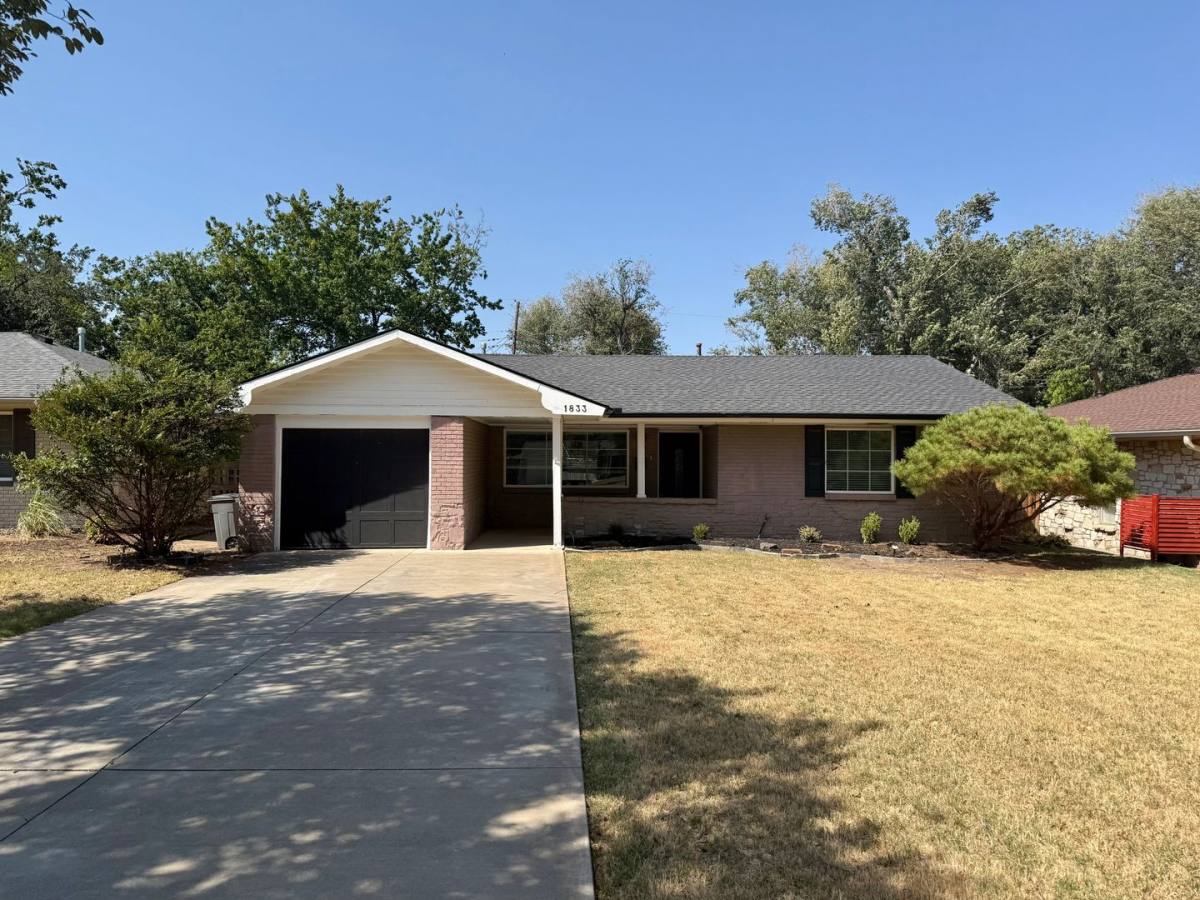 House for rent at 1833 Westminster Place, Oklahoma City, OK 73120