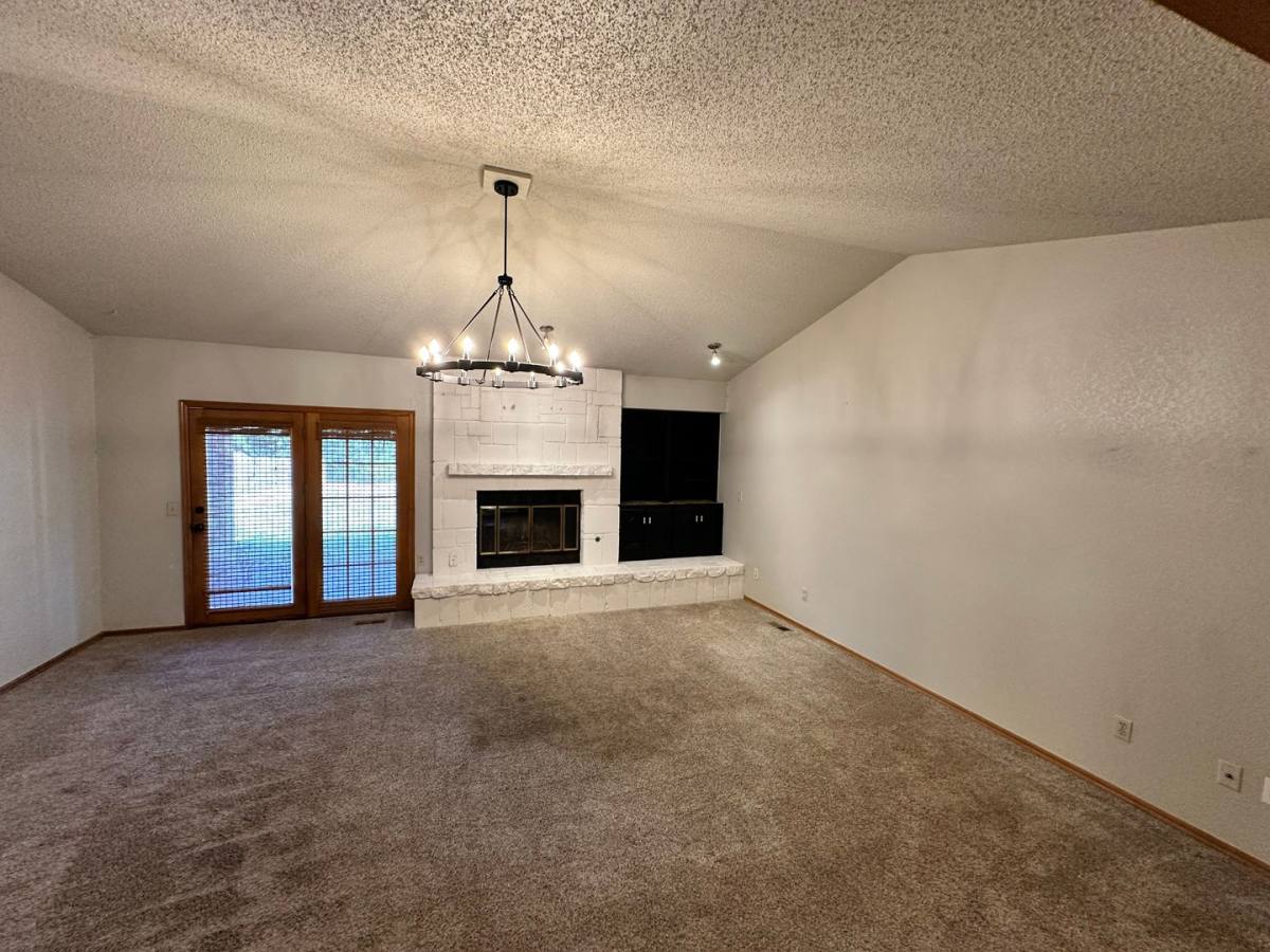1907 E Ensey Terrace, Mustang, OK 73064 - House for Rent - Image 3