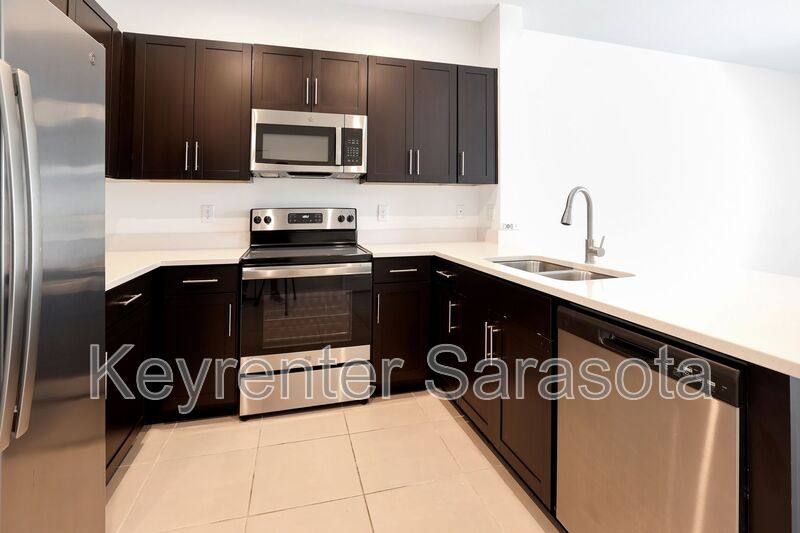 Townhouse for rent at 6349 Fairmont Lane, Palmetto, FL 34221