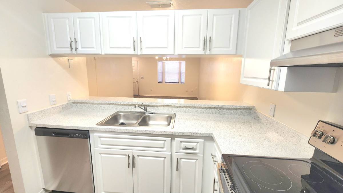 Green Leaf, 4327 - 6903 SW Terrace, Gainesville, FL 32608 - Townhouse for Rent - Image 3