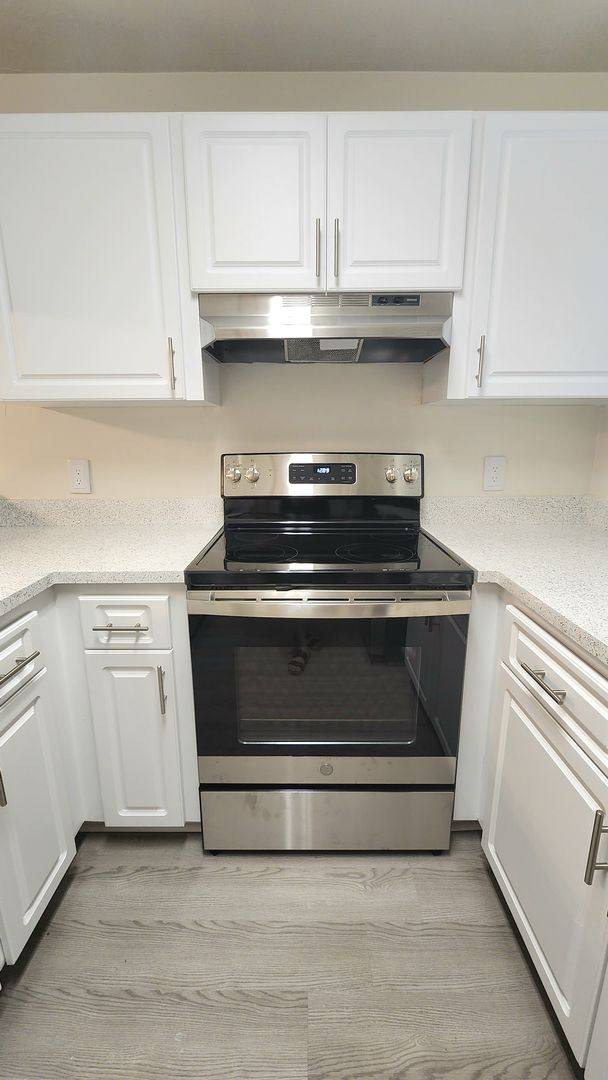 Green Leaf, 4327 - 6903 SW Terrace, Gainesville, FL 32608 - Townhouse for Rent - Image 1