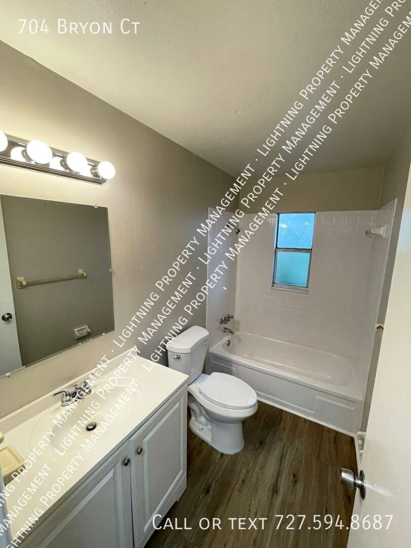 Apartment for rent at 704 Bryon Court, Lakeland, FL 33810