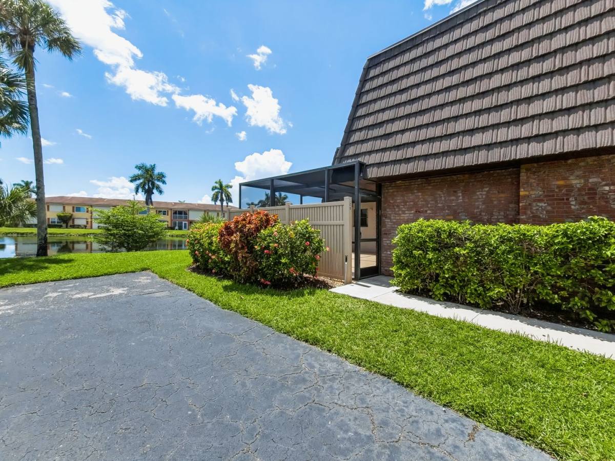 Apartment for rent at 128 Lake Point Lane, Naples, FL 34112