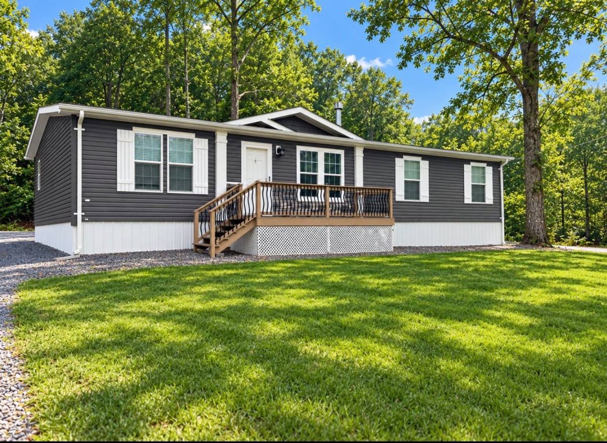 House for rent at 141 Spivey Mountain Rd, Erwin, TN 37650