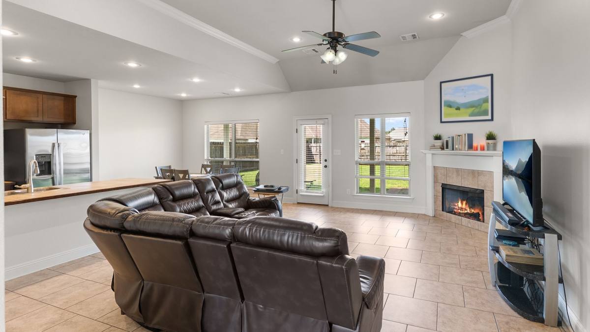 House for rent at 17634 Hoods Ridge Dr, Prairieville, LA 70769
