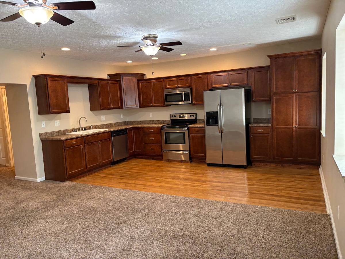 Apartment for rent at 79 S Main St 15 W Linden Ave, Miamisburg, OH 45342
