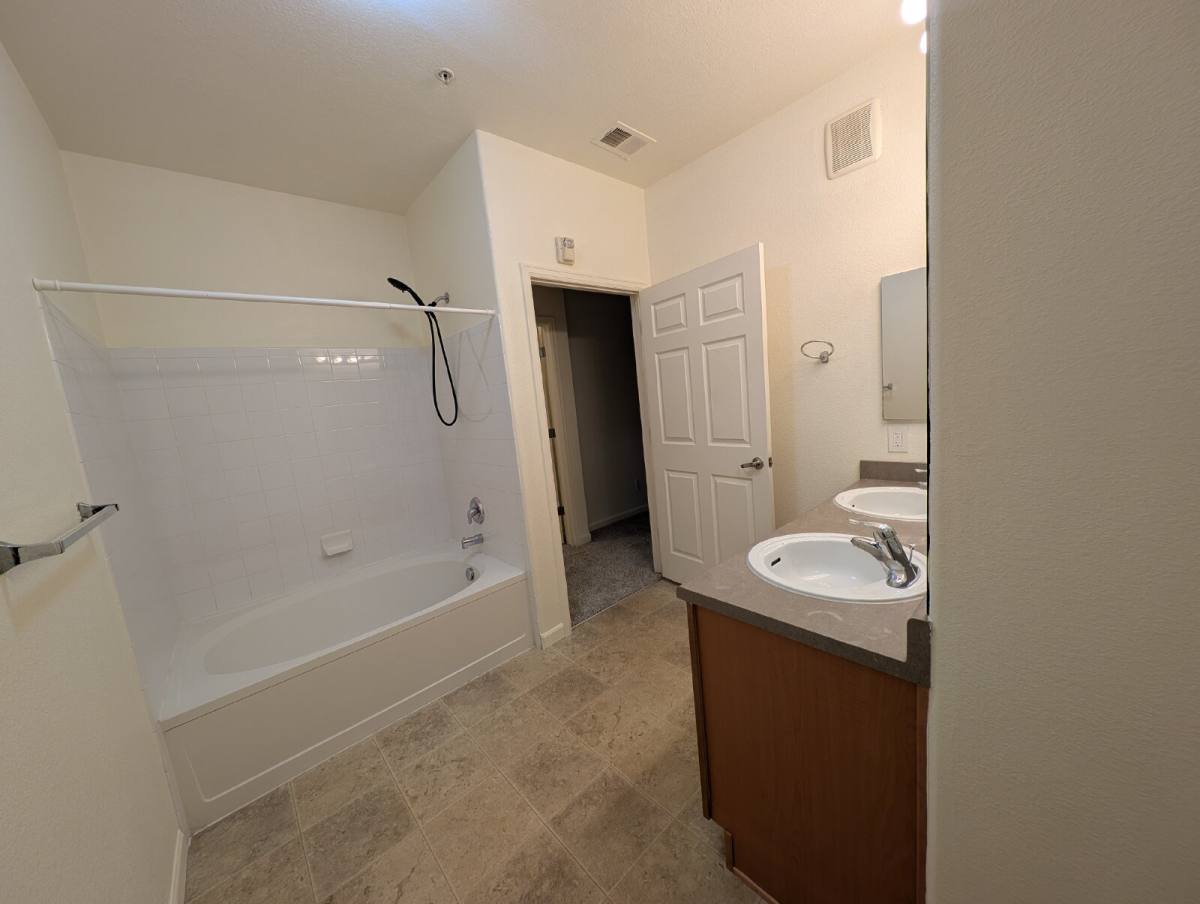 5255 Memphis St #1108, Denver, CO 80239 - Condo for Rent - Image 13