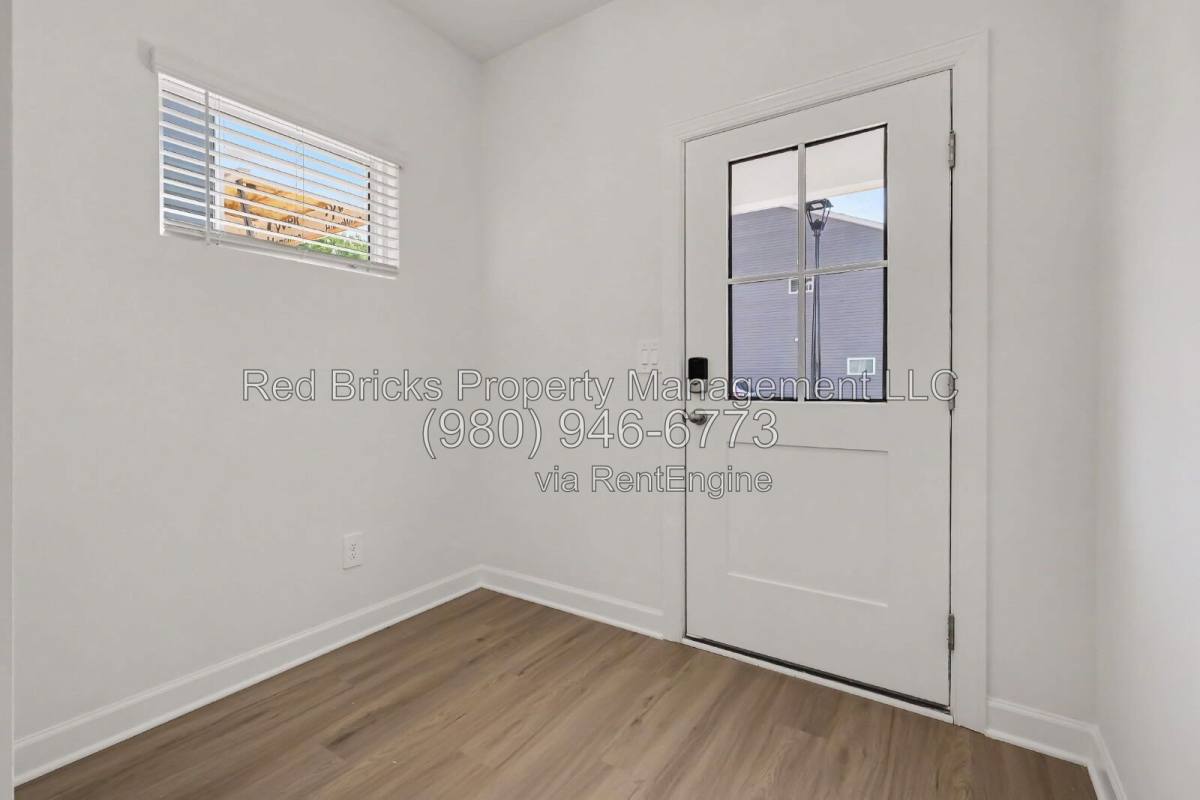 Townhouse for rent at 3125 Ophelia Alley, Charlotte, NC 28213